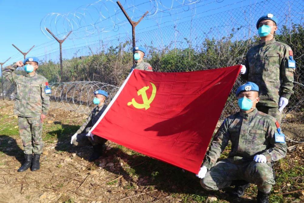 出学校后和朋友渐行渐远甚至吵架绝交正常吗？